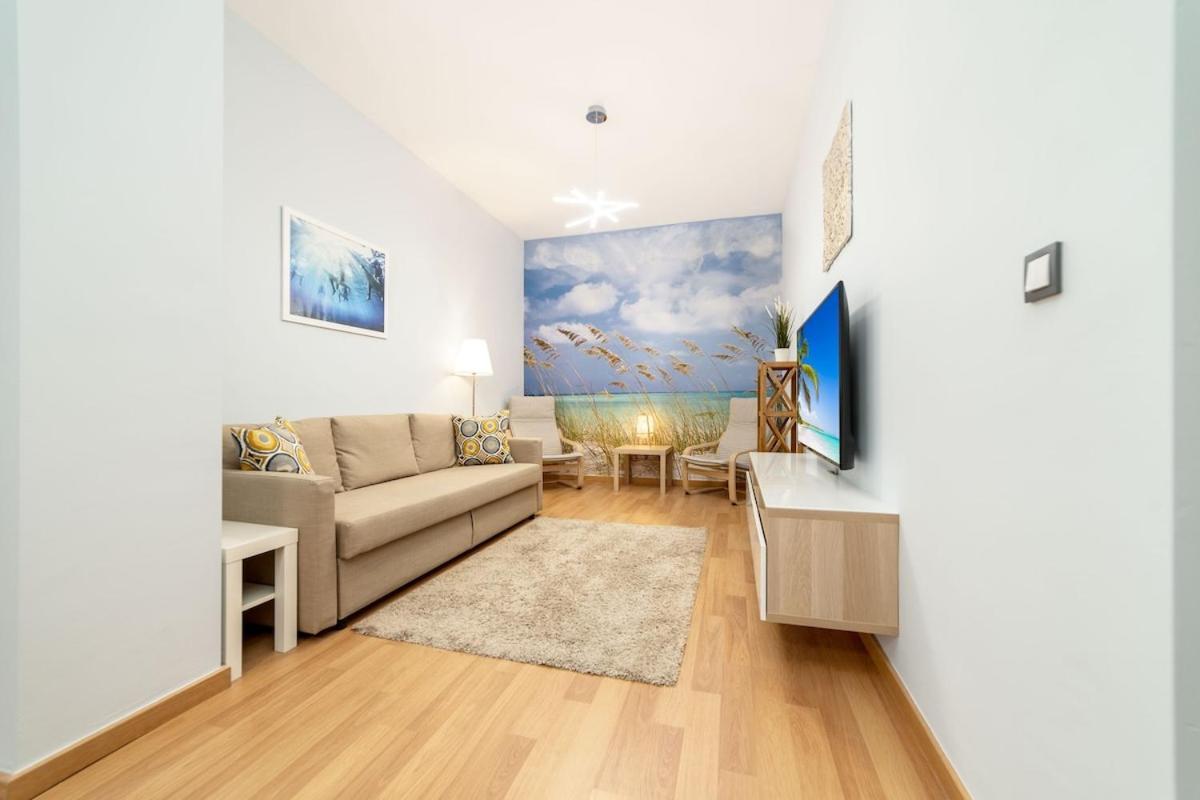 -Malagasunapts- Stylish City Centre Pool&Parking Exterior foto